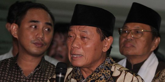 Harmoko dan Kata-Katanya 'Menurut Petunjuk Bapak Presiden' yang Selalu Dikenang