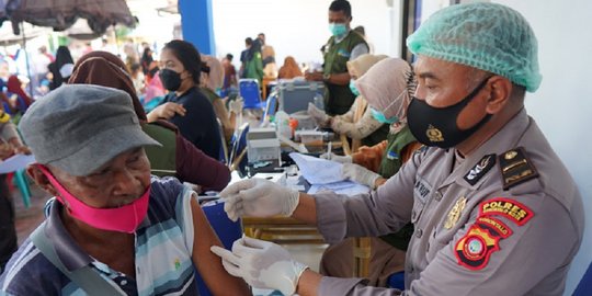 65 Petugas di Bandara Djalaluddin Isolasi Mandiri Setelah Positif Covid-19