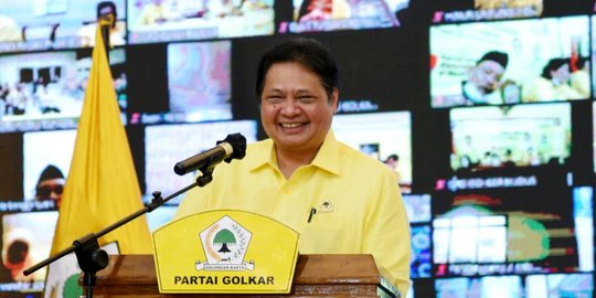 Airlangga Minta Kader Muda Golkar Buat Terobosan Hadapi Pandemi Covid-19