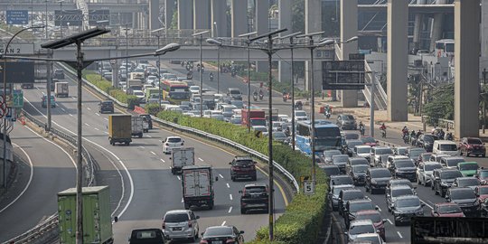 Ambulans-Damkar-Mobil Jenazah-Pengantar Oksigen Boleh Lewat Busway saat PPKM Darurat