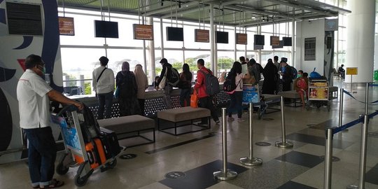 Syarat Terbang dari Bandara Kualanamu di Masa PPKM Darurat, Harus Punya Kartu Vaksin - Vimarsana News