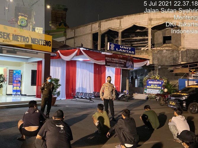 polisi menteng amankan 20 remaja nongkrong