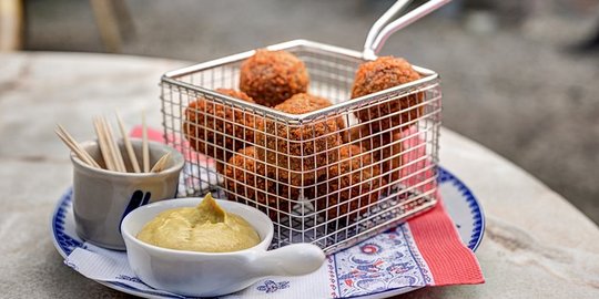 3 Resep Bitterballen Khas Belanda yang Enak dan Mudah Dibuat