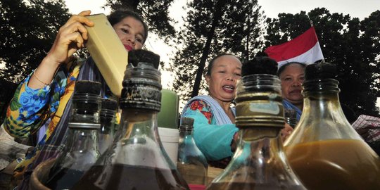 Pandemi Covid-19, Pedagang Jamu Gendong di Lebak Raup Untung Rp130 Ribu Per Hari