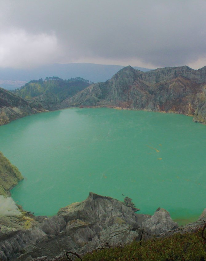 taksi manusia gunung ijen