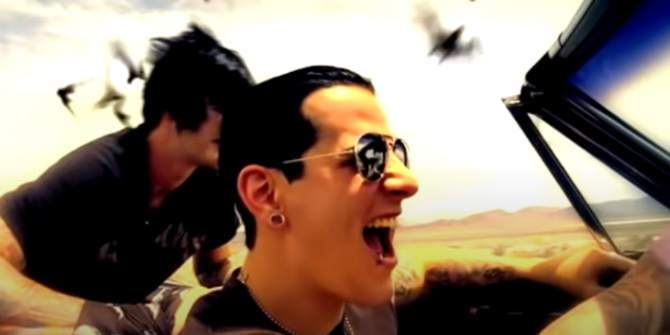 Lirik Lagu Bat Country - Avenged Sevenfold | merdeka.com