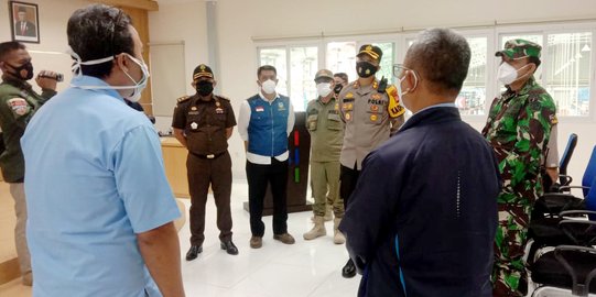 Langgar Aturan Ppkm Darurat Pabrik Sepatu Nike Di Garut Pekerjakan 100 Karyawan Merdeka Com