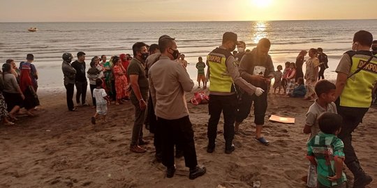 Pensiunan Polisi Ditemukan Tewas Terapung di Pantai Biru Makassar