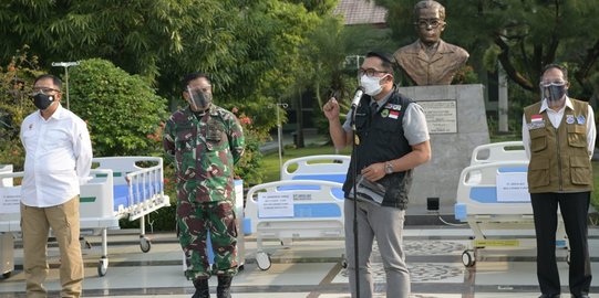 BUMD Jabar Serahkan Bantuan 70 Tempat Tidur untuk RS Dustira - Vimarsana News
