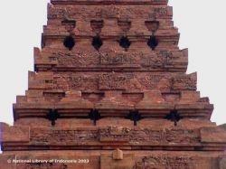 candi bajangratu mojokerto