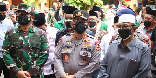 Kapolri Sebut TNI-Polri Siap Fasilitasi Warga Yogyakarta Percepat Vaksinasi Massal