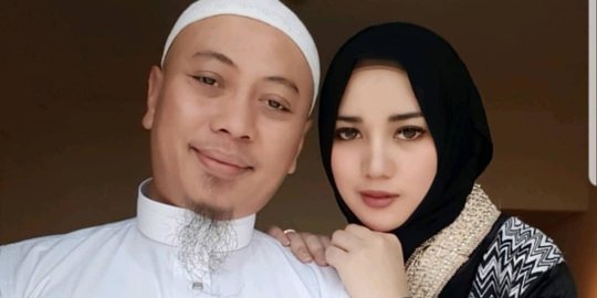 Istri Opick Melahirkan Bayi Laki-laki, Ini Potretnya yang Lucu dan Menggemaskan