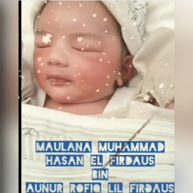 istri opick melahirkan bayi laki laki