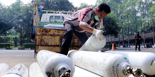 Polresta Surakarta Kawal Distribusi Liquid Oksigen ke Rumah Sakit