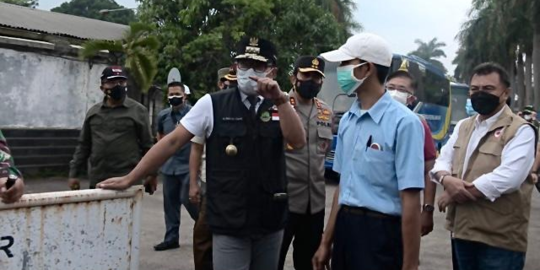Lakukan Sidak, Ridwan Kamil Tegur Industri yang Tak Taat Aturan PPKM Darurat - Vimarsana News