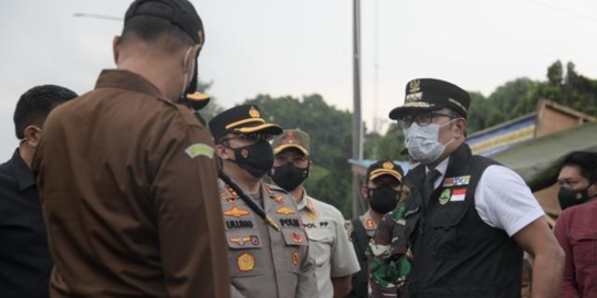 BOR Turun, Ridwan Kamil Minta Masyarakat Terus Kurangi Mobilitas - Vimarsana News