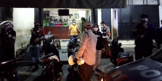 Ngamuk Dirazia saat PPKM Darurat, Pemilik Warkop di Kenjeran Jadi Tersangka