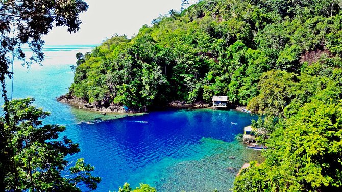 lubang buaya ambon