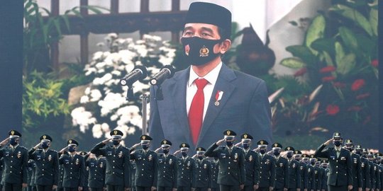 Lantik Perwira TNI-Polri, Jokowi Minta Jaga Pancasila dari Gempuran Ideologi Luar