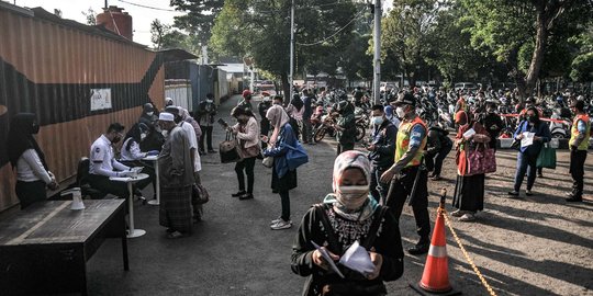 Jika Perpanjang PPKM Darurat, Pemerintah Diminta Segera Salurkan Bansos untuk Rakyat