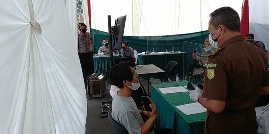 Pemilik Kafe Pilih Dipenjara Karena Tak Ada Uang Bayar Denda PPKM Darurat