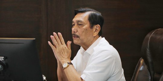 Epidemiolog Sindir Luhut Sebut Penanganan Pandemi Terkendali: Dia Sudah Sangat Panik