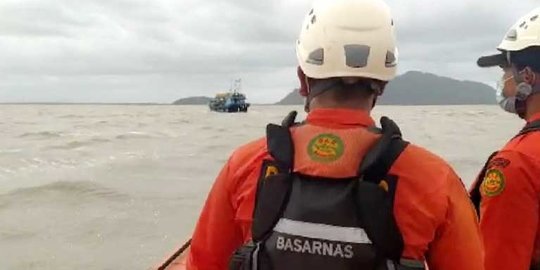 14 Kapal Tenggelam di Kalimantan Barat, Tim SAR Cari Nelayan yang Hilang