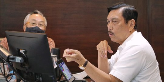 Luhut Cerita Perdana Menteri Belanda Minta Maaf Karena Bolehkan Rakyat Lepas Masker