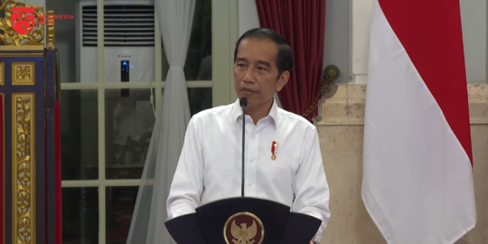 Jokowi Minta Kementerian Lembaga Sosialisasi Prokes ke Warga Terutama Memakai Masker