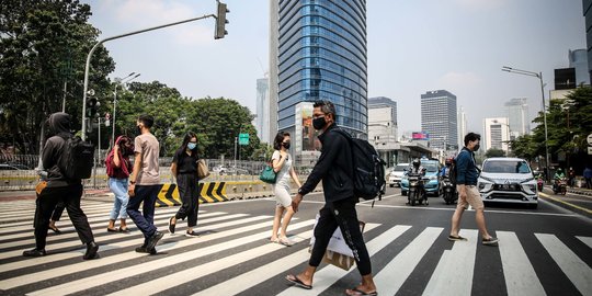 Riza Sesalkan Masih Ada Perusahaan Non-esensial Kerja dari Kantor Selama PPKM Darurat