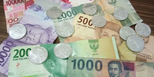 Rupiah Terus Melemah di Tengah Wacana Perpanjangan PPKM Darurat