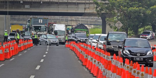 Pembatasan Lalu Lintas di KM 31 Tol Japek, Pengendara Wajib Tunjukkan STRP