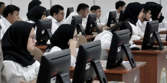 terbanyak dan paling sedikit pendaftar