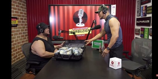 Peduli dengan Kesehatan, Deddy Corbuzier Lakukan Hal Ini agar Ivan Gunawan Mau Diet