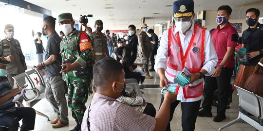 Menhub Budi Cek Penyekatan di Tol Japek Jelang Libur Iduladha