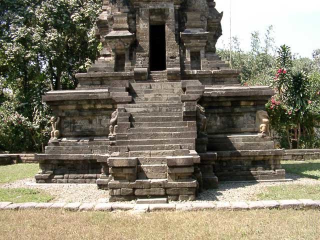 candi kidal malang jawa timur