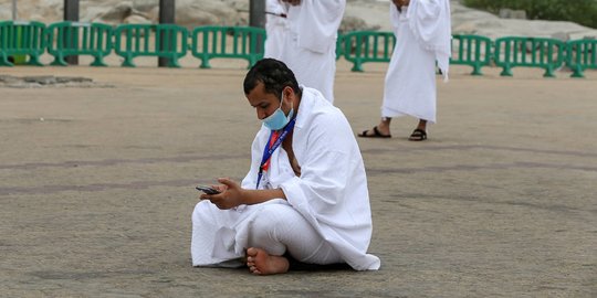Jemaah Haji Mendoakan Dunia Bebas Covid-19 Saat Wukuf di Arafah