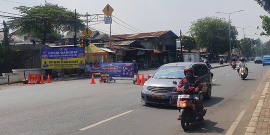 Hari Raya Iduladha, Lalu Lintas di Pos Penyekatan PPKM Darurat di Jakarta Lancar