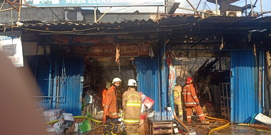 Kebakaran Hanguskan 7 Ruko di Duren Sawit, Tidak Ada Korban Jiwa