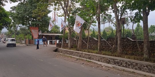 Puluhan Hotel dan Restoran di Garut Kibarkan Bendera Putih 'Emoticon' Menangis