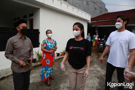 depe dan lucinta luna bagi daging kurban