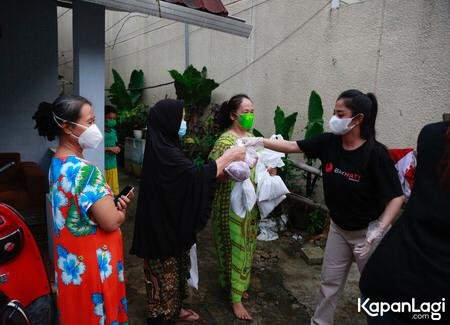 depe dan lucinta luna bagi daging kurban