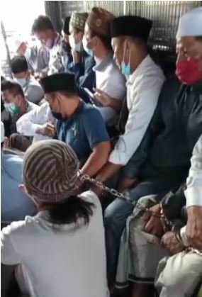 hoaks video warga bekasi dirantai saat ingin shalat id