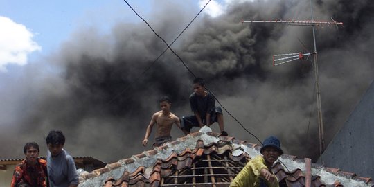 20 Rumah di Tambora Hangus Terbakar