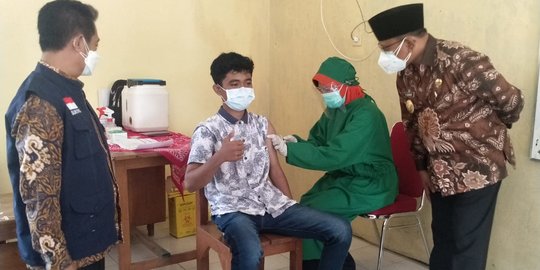 Tahap Awal Sasar 11.500 Anak, Banyuwangi Genjot Vaksinasi Pelajar