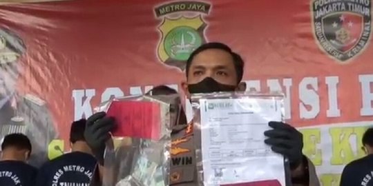 Jual Surat PCR Palsu, 5 Pelaku Ditangkap Polisi di Bandara Halim Perdanakusuma