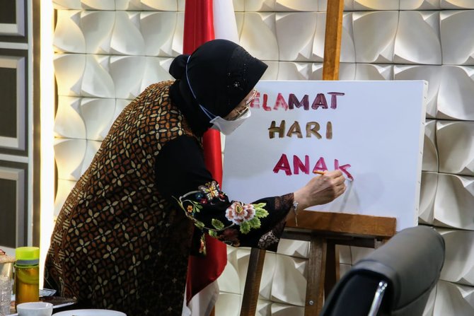 mensos tri rismaharini peringati han 2021