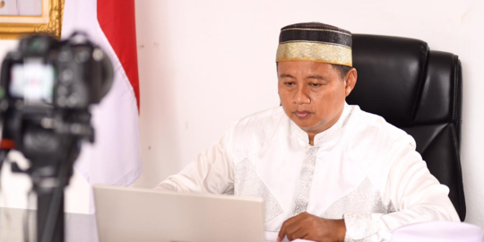 Uu Ruzhanul Dorong Pemuda Jabar Tetap Mengembangkan Diri di Tengah Pandemi - Vimarsana News
