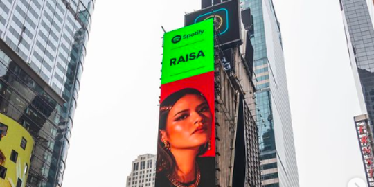 Selain Raisa, Deretan Musisi Ini Juga Pernah Terpampang di Times Square New York
