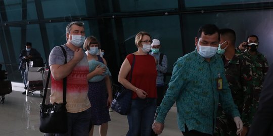 bagi wna atau wni yang akan masuk wilayah indonesia